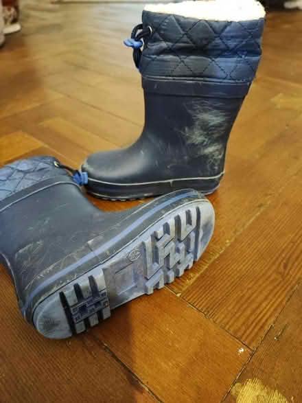 Photo of free Boys shoes (Hackbridge CR4) #4