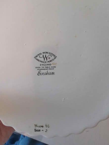 Photo of free Royal Worcester pie tin (Aston OX18 2) #2