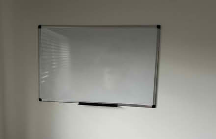 Photo of free Whiteboard (Bursledon SO31) #1