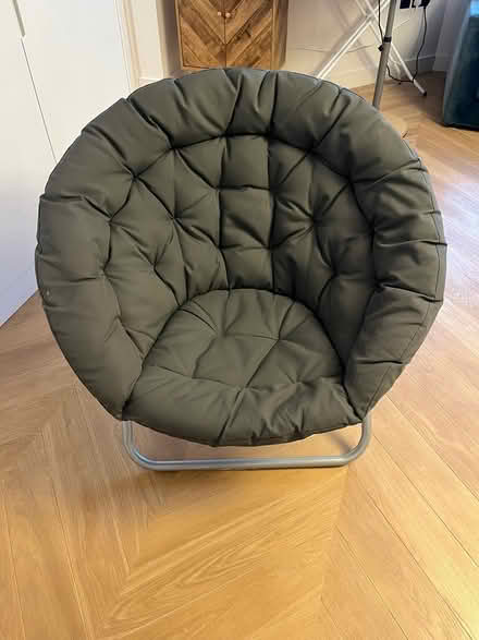 Photo of free comfy chair (Hampstead NW6) #3
