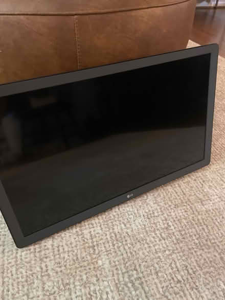 Photo of free 24” LG Smart Tv (Reston) #1
