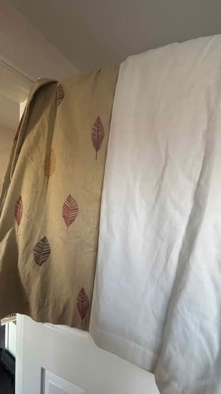Photo of free 2 Panels - Lined Curtains - 210 W x 130cm H (Lemsford AL8) #4