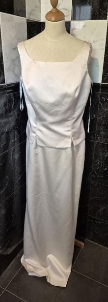 Photo of free Wedding outfit (Hollinswood TF3) #1
