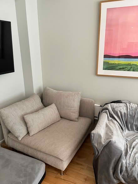 Photo of free Corner Chair (Carlingwood area) #1