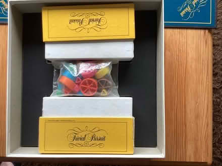 Photo of free Trivial pursuit (Beaconsfield HP9) #1