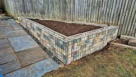 Photo of Paving bricks (eg from patio/drive) (Loosley Row HP27) #1
