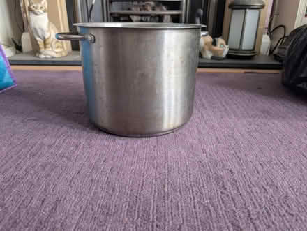 Photo of free 28cm Stock Pot (Park Street AL2) #3