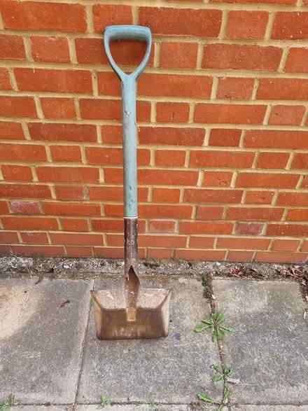 Photo of free shovel (CM2 springfield, chelmsford) #2