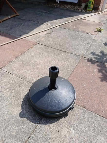 Photo of free parasol base (Newport pagnell) #1