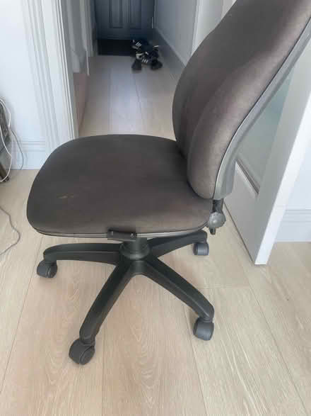 Photo of free Black office swivel chair (Hampton Hill TW12) #3