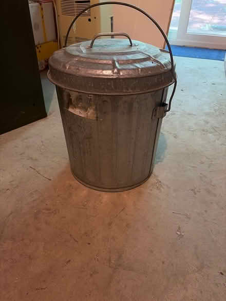Photo of free Tin can for birdseed (Bishops Forest, Waltham) #1
