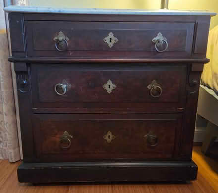 Photo of free Home Furnishings (Indoor/Outdoor) (Falls Church City-Broadmont) #4