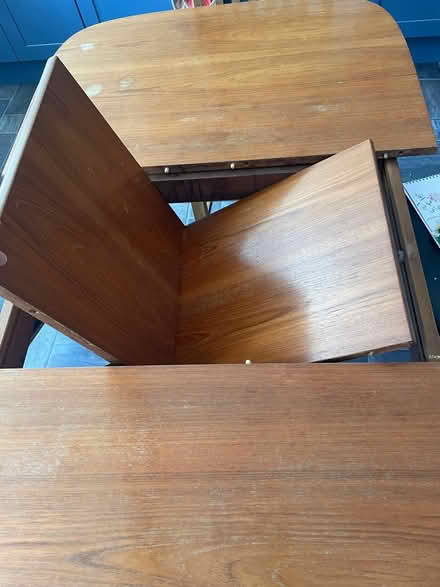Photo of free Dining room table (Fulflood SO22) #1