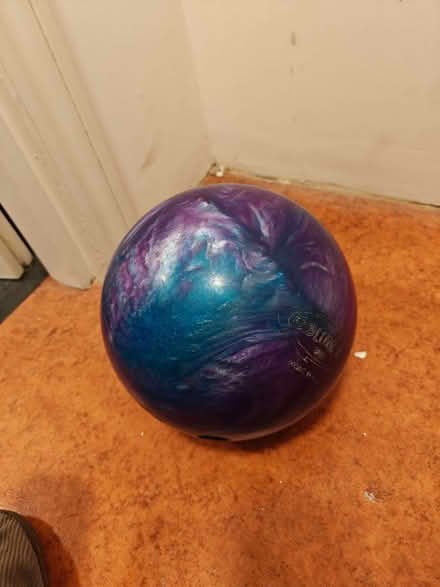 Photo of free Columbia 300 White Dot Ten Pin Bowling Ball 4.6kg (Norham Manor OX2) #1
