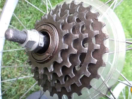 Photo of free Pair of 24 inch BICYCLE WHEELS (Blackhall EH4) #3