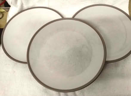 Photo of free Dinner Plates and Pyrex dishes. (Blofield Heath NR13) #1