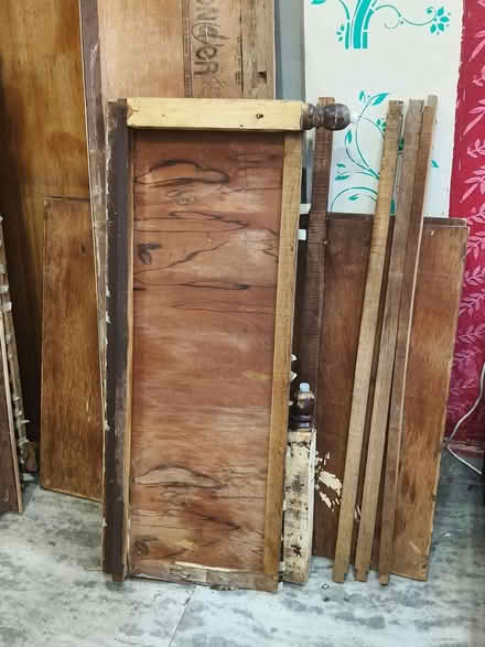 Photo of free Wood scrap of Bed (MaharaniPalace hotel Paharganj) #2