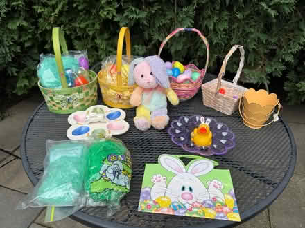 Photo of free Cute Easter stuff and egg dish 🐣 (Glencoe, IL) #1