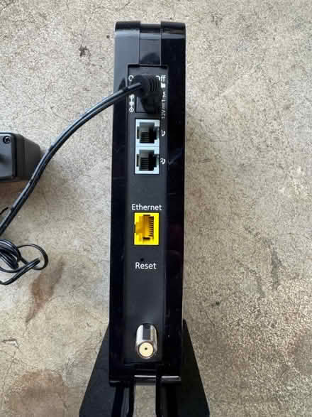 Photo of free Cable Modem Netgear CM500V Xfinity (Wolfe and Homestead) #2