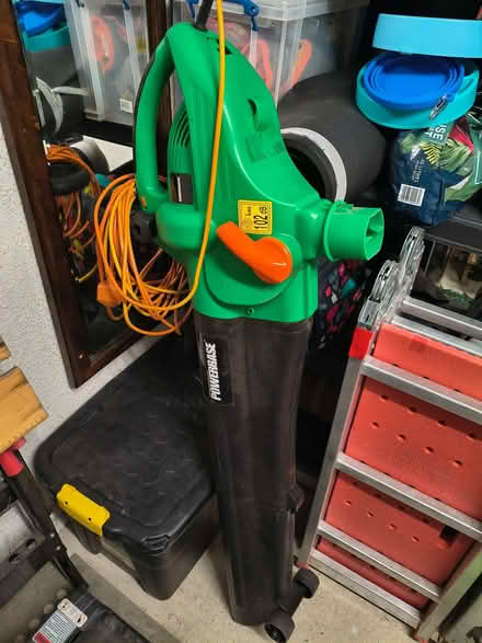 Photo of free Electric leaf blower (Great Shefford RG17) #1
