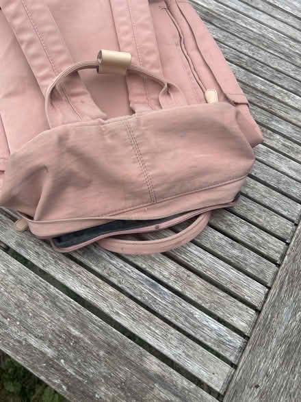 Photo of free Pink rucksack with laptop pocket (Petts Wood BR5) #3