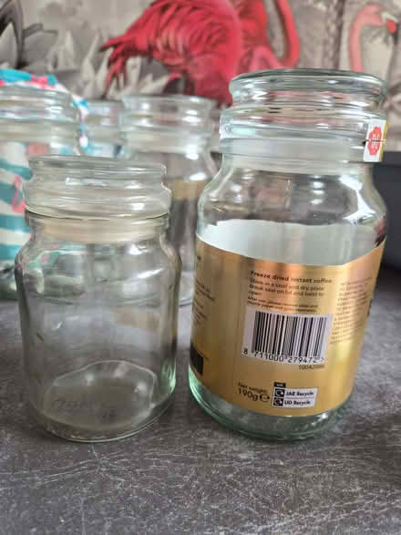 Photo of Small suction lid jars (Walnut Tree MK7) #1