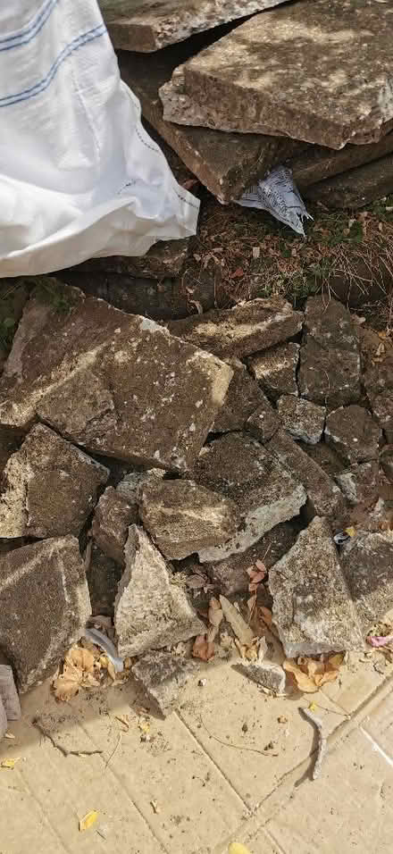 Photo of free Pallets, hardcore, grab bag. (Leighton Buzzard LU7) #4