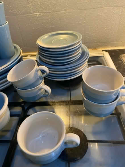 Photo of free Blue stoneware set + lunch boxes (South Beddington SM6) #2