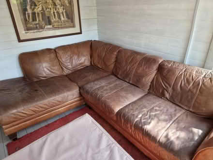 Photo of free Leather sofa (Ox29 4jy) #1