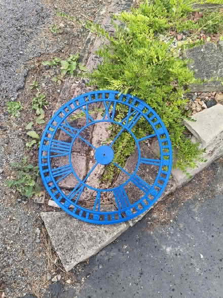 Photo of free Large clock (Bradway S17) #1