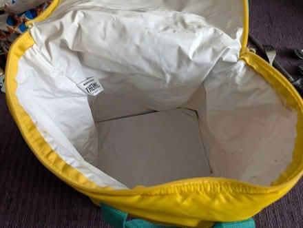 Photo of free Yellow Thermos Bag (Park Street AL2) #3