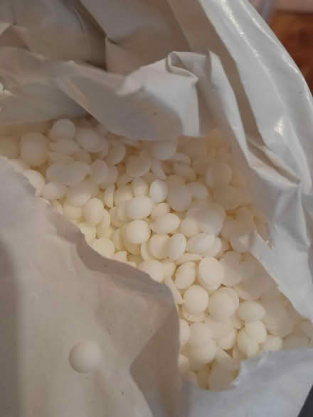 Photo of free candle wax (?) granules (Blackford Hill EH9) #1