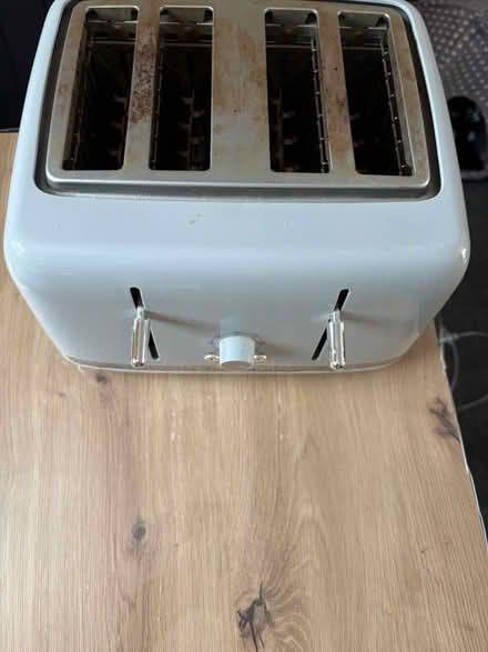 Photo of free Toaster (BA2) #2