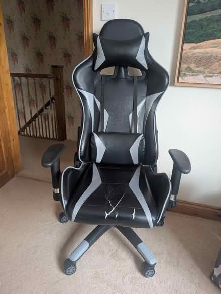 Photo of free Office/ gaming chair (Chesterton, OX26 1) #1