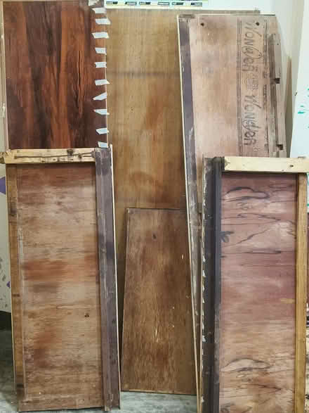 Photo of free Wood scrap of Bed (MaharaniPalace hotel Paharganj) #1