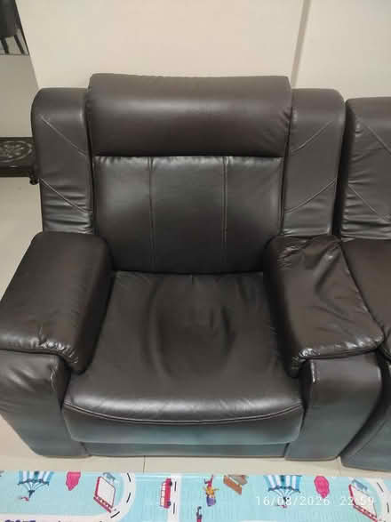 Photo of free 3+1+1 Sofa set (Dabha, Near Vaayusena Nagar) #2