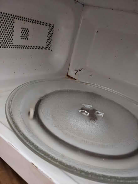 Photo of free Microwave for scrap metal (Little Sandhurst GU47) #2