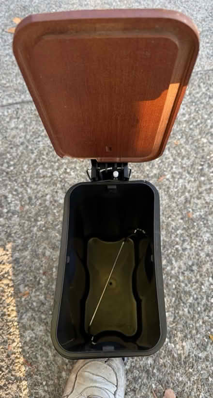 Photo of free Small step-open trash can (1075 Valencia Avenue) #2
