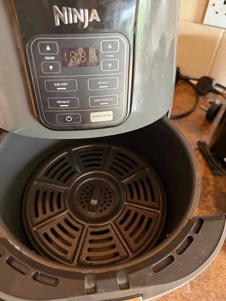 Photo of free Ninja Air Fryer single drawer (Dagenham RM9) #2