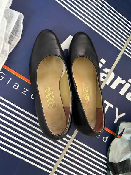 Photo of free Shoes (Bromely BR2) #1