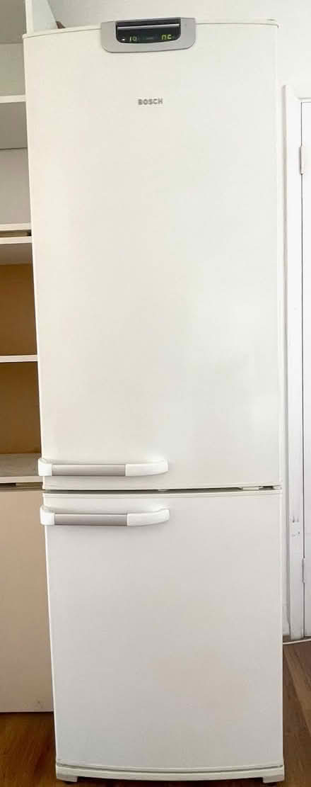 Photo of free Fridge freezer (East Dulwich SE22) #2
