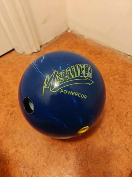 Photo of free Bowling Ball Columbia 300 (Norham Manor OX2) #1