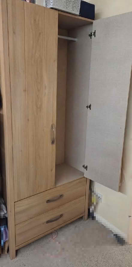 Photo of free Wardrobe good condition (Goldsworth Park GU21) #2