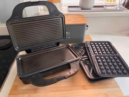 Photo of free Salter sandwich toaster (Rickmansworth central WD3) #2