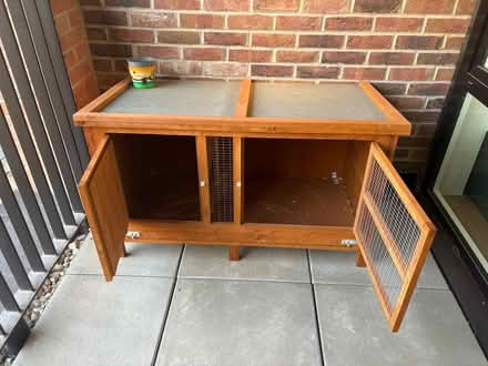 Photo of free Guinea pig/rabbit Hutch (Leyton, E10) #2