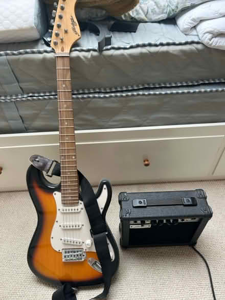 Photo of free Toy electric guitar (West Dulwich) #3