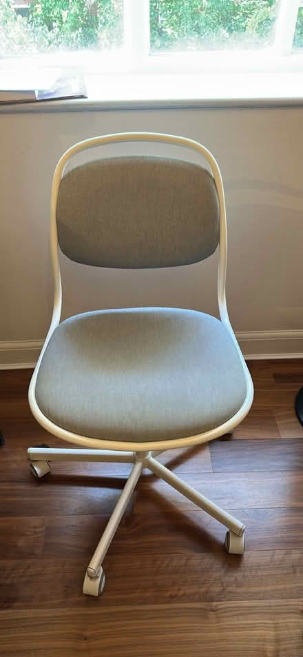 Photo of free 2x desk chairs, 2x armchairs (Chalk Farm NW1) #1