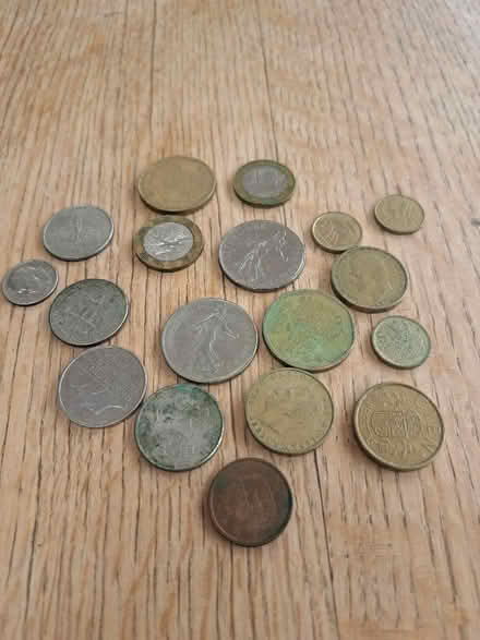 Photo of free 18 random foreign coins (Weston BA1) #1
