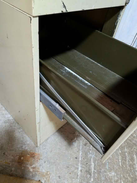Photo of free 2 x filing cabinets (Purley CR8) #1