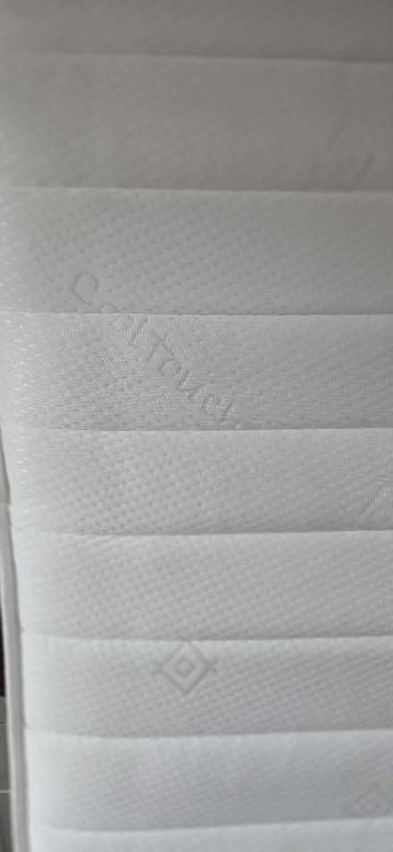 Photo of free Shorty mattress excellent condition (Huyton Quarry L36) #2